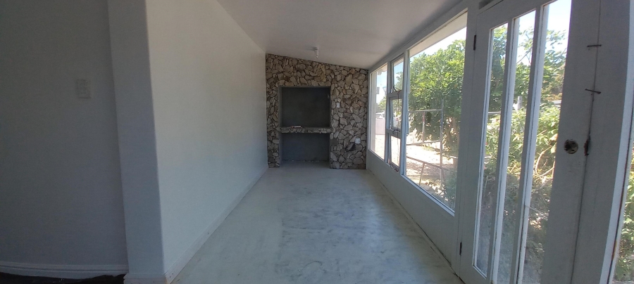 4 Bedroom Property for Sale in Kleinmond Western Cape